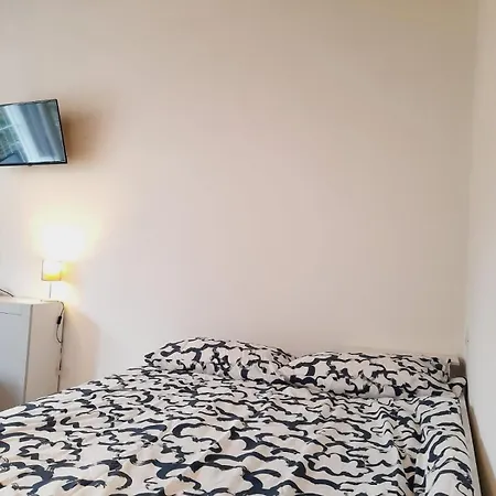 Flat In Milano, Isola Milan