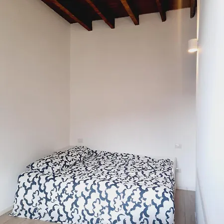 Daire Flat In Milano, Isola Milano